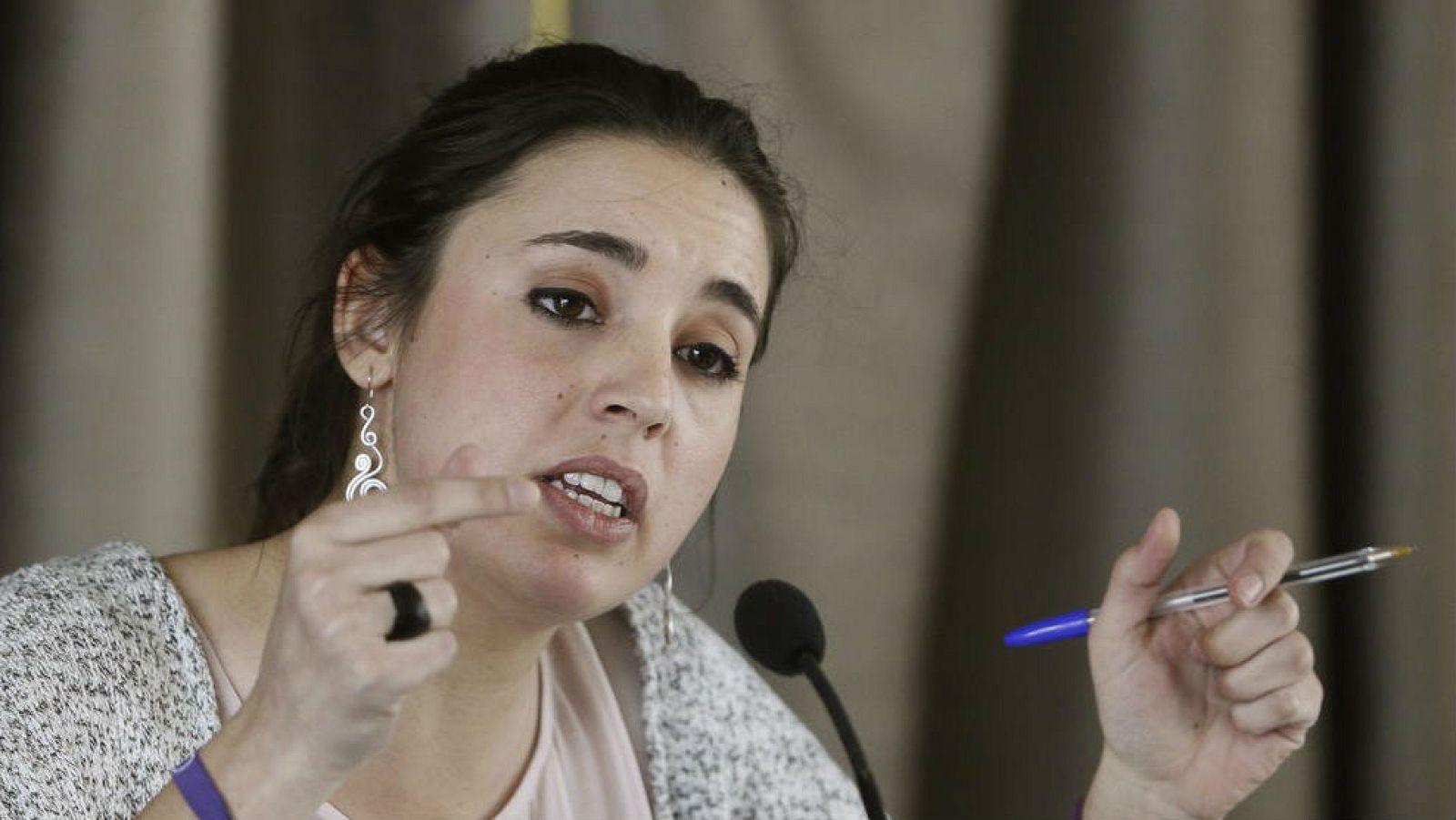 Las mañanas de RNE - Irene Montero (Podemos): "El referéndum es la mejor respuesta para un problema encallado" - Escuchar ahora