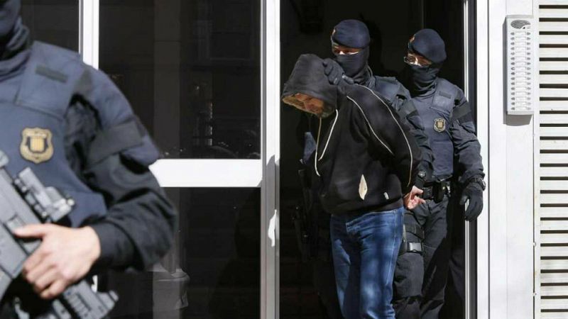 Las mañanas de RNE - Cuatro detenidos en una operación contra el terrorismo yihadista - Escuchar ahora