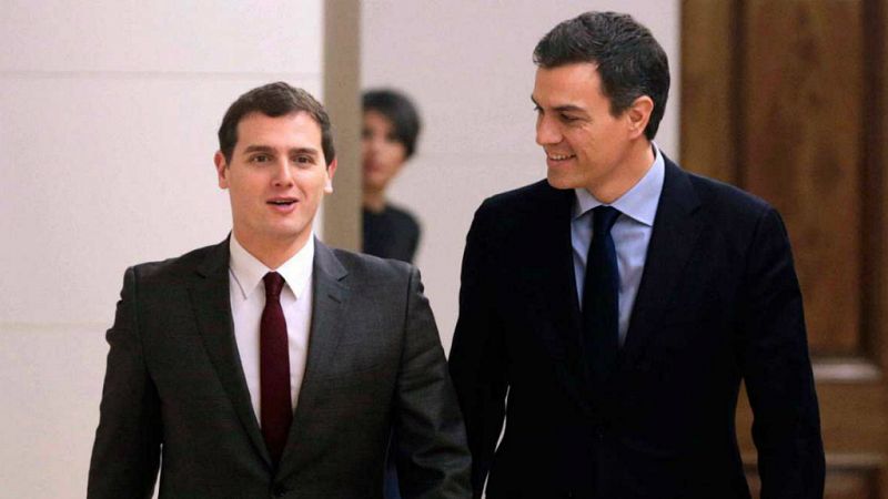 Boletines RNE - PSOE y Ciudadanos firman su acuerdo de investidura - Escuchar ahora