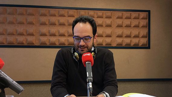 Las mañanas de RNE con Alfredo Menéndez