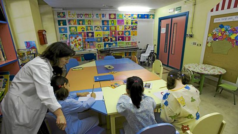 España vuelta y vuelta - 50 años del Colegio Hospital Niño Jesús de Madrid - Escuchar ahora