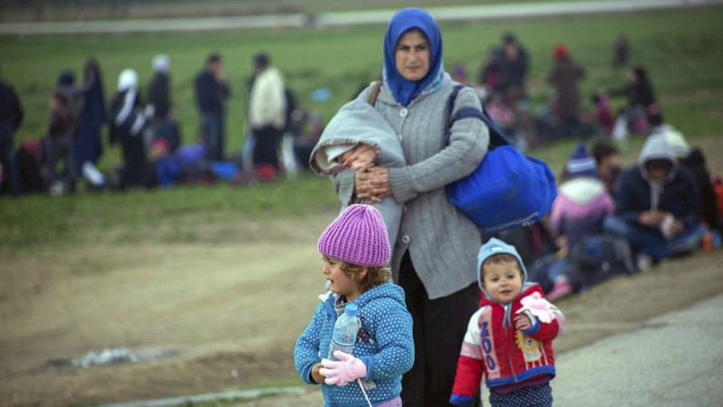 Radio 5 Actualidad - Europa, desbordada ante una crisis de refugiados que no parece tener freno - Escuchar ahora