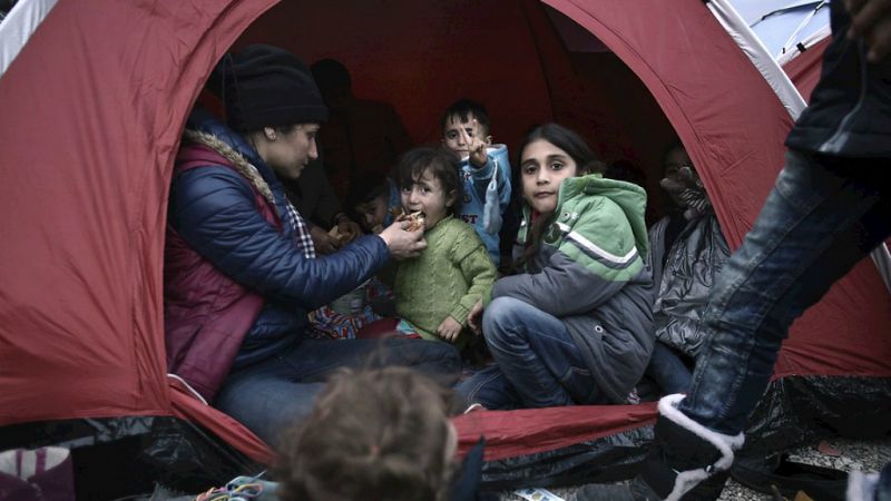 Las mañanas de RNE - Europa endurece sus políticas para frenar la llegada de refugiados - Escuchar ahora