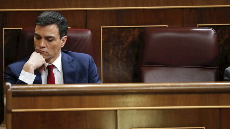 Boletines RNE - El Partido Socialista quema sus últimos cartuchos con Podemos - Escuchar ahora