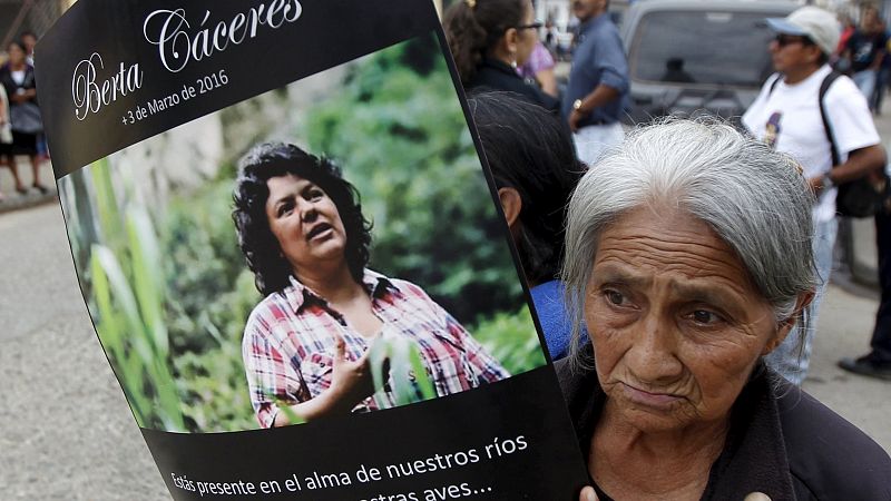  América hoy - Indignación por el asesinato de la líder indígena Berta Cáceres - 04/03/16 - escuchar ahora