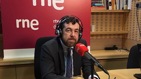 Las mañanas de RNE con Alfredo Menéndez