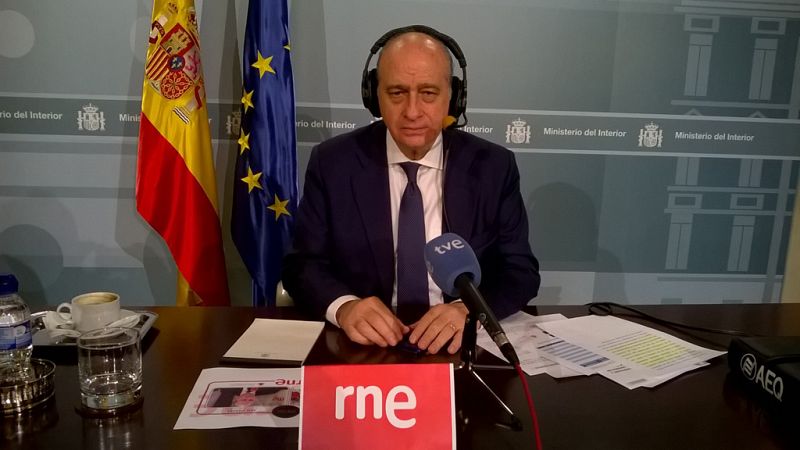 Las mañanas de RNE - Fernández Díaz insiste: no se puede confirmar aún que haya españoles en la lista del EI - Escuchar ahora