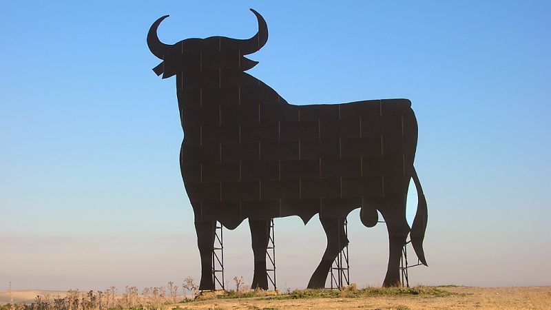 Esto me suena. Las tardes del Ciudadano García - 'Toro Gallery', una exposición sobre el mítico toro de Osborne - Escuchar ahora