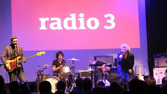 Especiales Radio 3 - Especial - León Benavente estrena nuevas canciones en directo - 06/04/16 - escuchar ahora