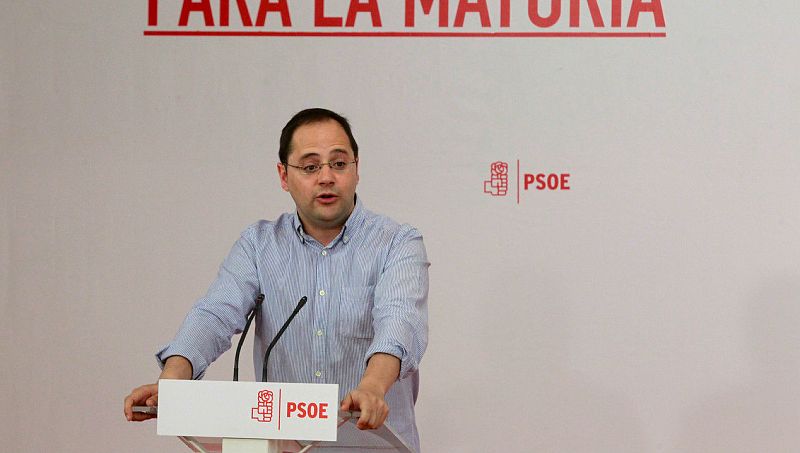 Informativos fin de semana - 14 horas- Luena:"PP y Podemos responsables de la repetición de elecciones  - Escuchar ahora 