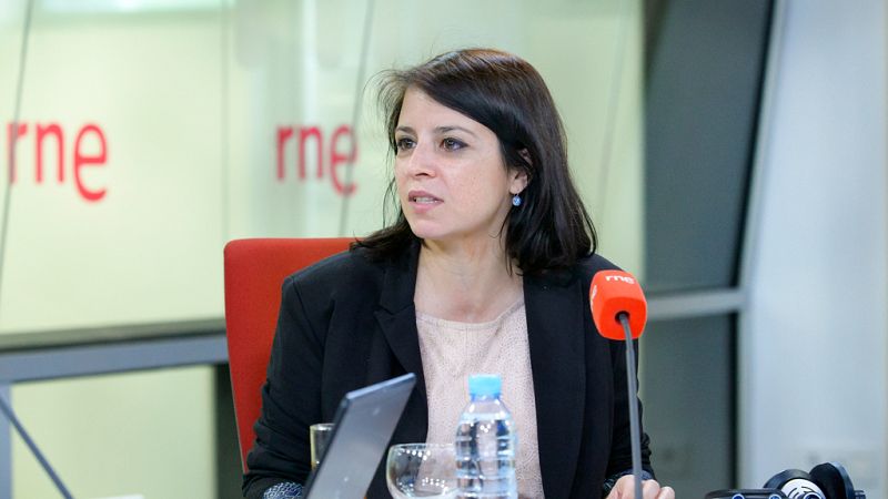 Radio 5 Actualidad - Adriana Lastra: "Pablo Iglesias nos pone muy difícil que haya un Gobierno de cambio" - Escuchar ahora
