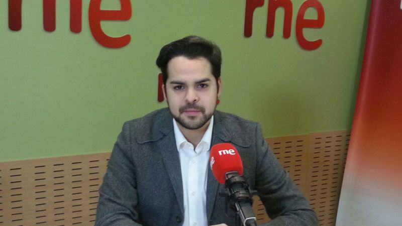 Las mañanas de RNE - Fernando de Páramo: "Iglesias intenta arreglar los problemas internos de su partido con la coalición con IU" - Escuchar ahora