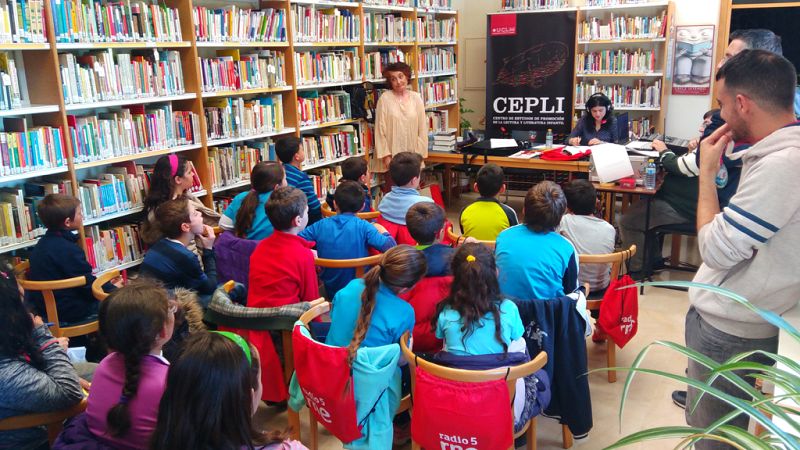  La estación azul de los niños - ¡Día del libro con Cervantes! - 23/04/16 - escuchar ahora