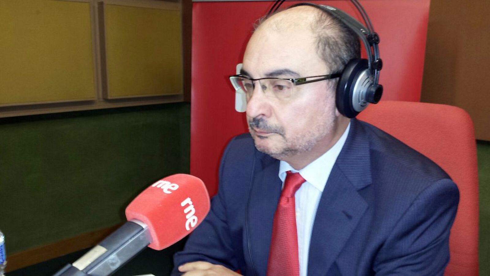 Las mañanas de RNE - Javier Lambán: "El 'sorpasso' ni se va a producir el 26J ni se producirá jamás" - Escuchar ahora