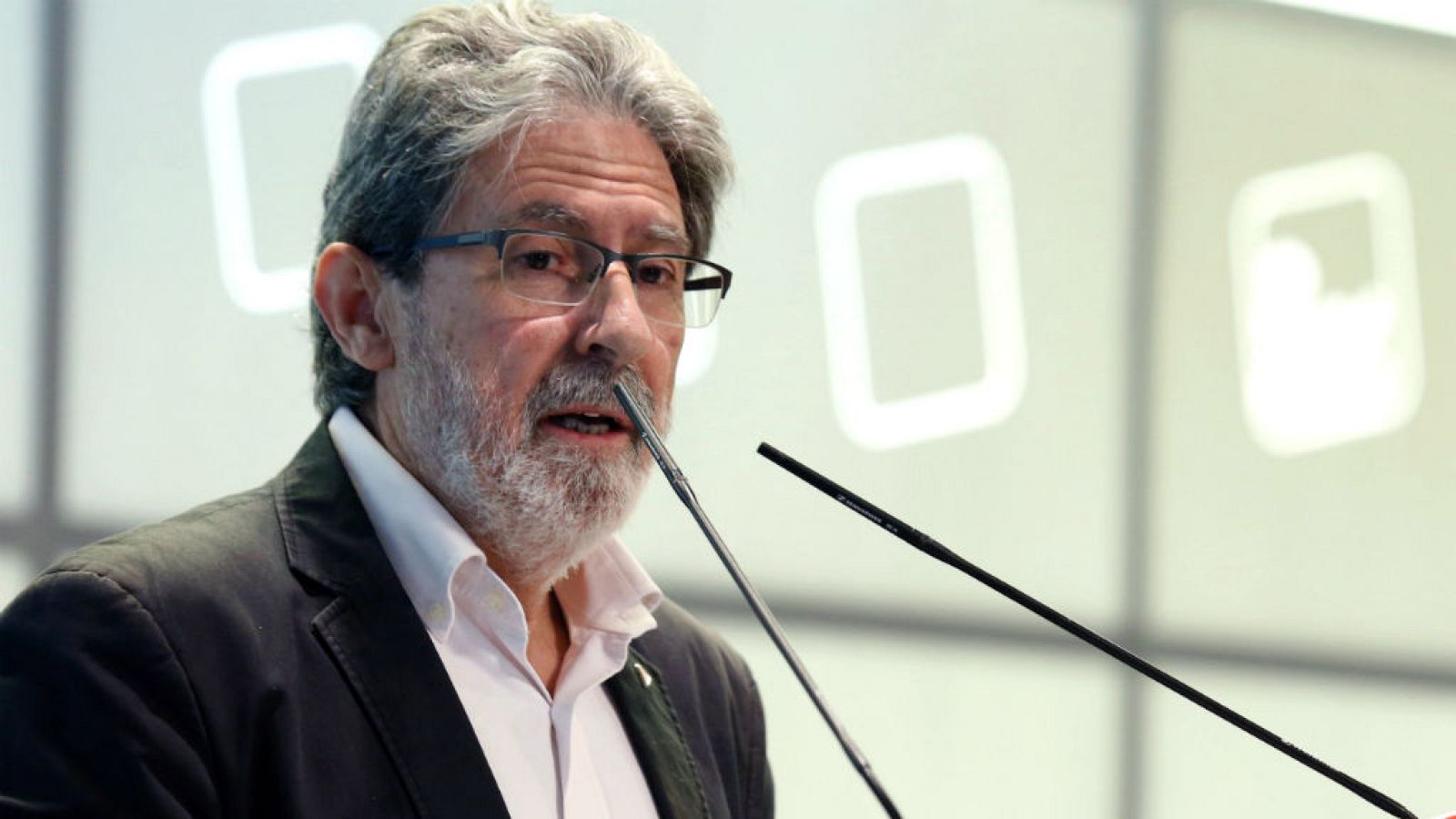 Las mañanas de RNE - Adolfo Barrena (IU): "No conocíamos la propuesta de Podemos al PSOE" - Escuchar ahora