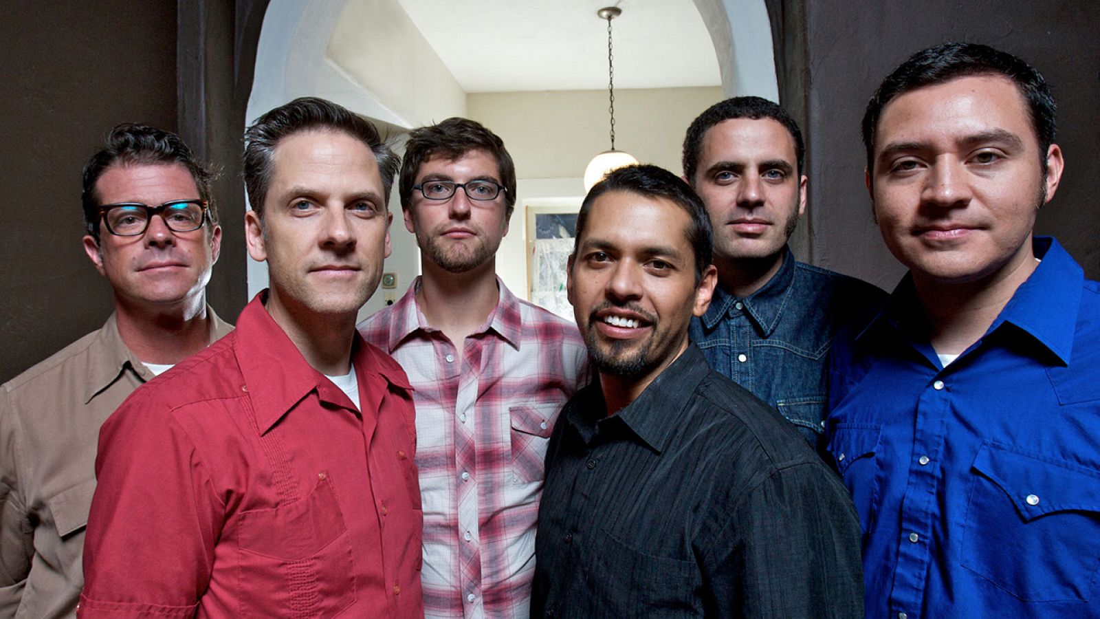 Het Sounds 20 Depedro y Calexico - Caroline no