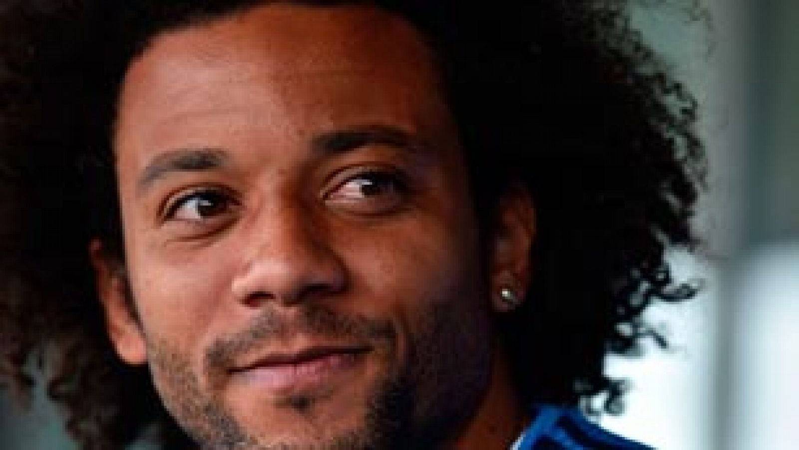 El próximo sábado Real Madrid y Atlético de Madrid lucharán en la final de Milán por convertirse en el mejor equipo de Europa, pero antes, Marcelo ha comentado la actualidad previa a esa gran final para Radiogaceta de los Deportes, en RNE.

"El Atlético de Madrid lleva haciendo varias temporadas muy buenas y es un rival muy, muy difícil. Va a ser un partido muy duro, pero estamos preparados y listos para jugar la final. No hay un favorito, será un partido muy difícil", comentaba Marcelo a los micrófonos de Radiogaceta.