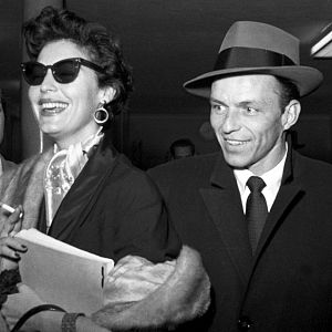 Sonideros - Sonideros: Luis Lapuente - Sinatra está resfriado y otras historias bizarras - 29/05/16 - escuchar ahora