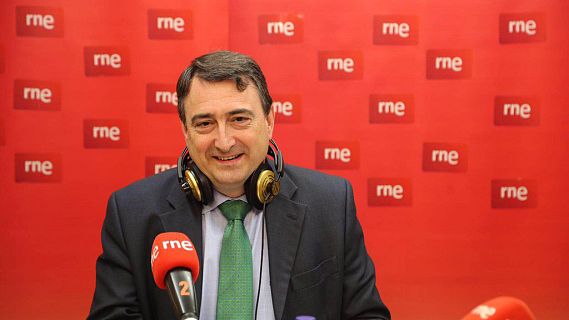 Las mañanas de RNE con Alfredo Menéndez