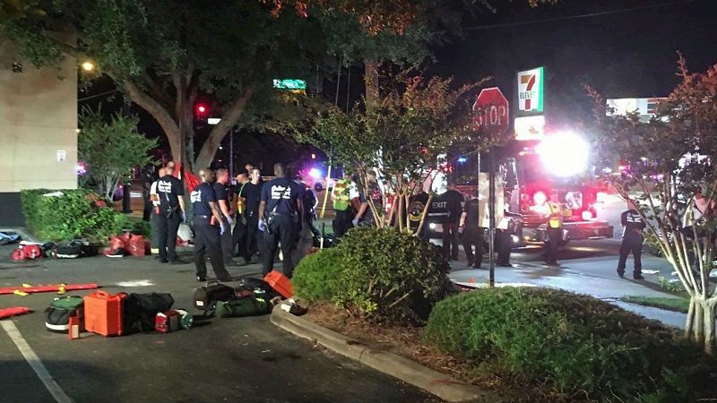 Boletines RNE - 20 muerto y más de 40 heridos ocasionó el pistolero de Orlando, abatido por la policía - Escuchar ahora 