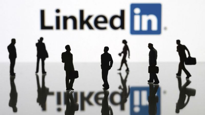Las mañanas de RNE - Microsoft compra la red social Linkedln - Escuchar ahora