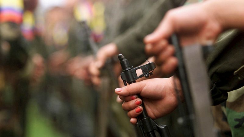 Boletines RNE - El gobierno colombiano y las FARC presentan el acuerdo de alto el fuego - Escuchar ahora