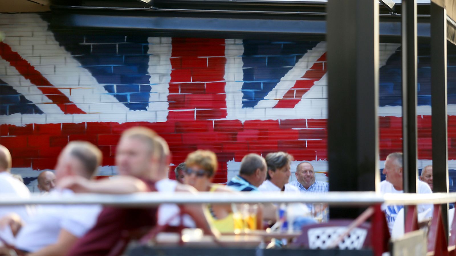 Las mañanas de RNE - Ramón Estalella: "A corto plazo el 'brexit' no afectará al turismo lo que nos preocupa es qué pasará con la relación euro-libra" - Escuchar ahora