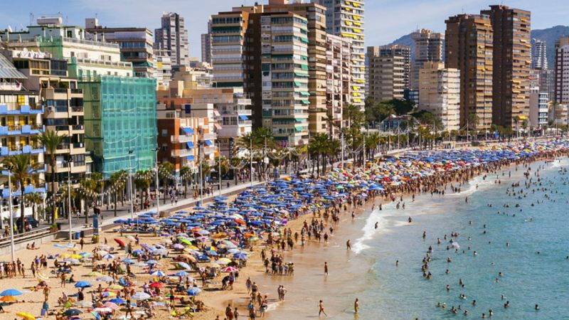 Radio 5 Actualidad - Los viajes en España aumentan un 23% en el primer trimestre del año - Escuchar ahora