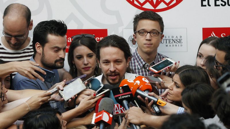 Boletines RNE - Podemos insiste en que las cuentas salen para una investidura alternativa - Escuchar ahora