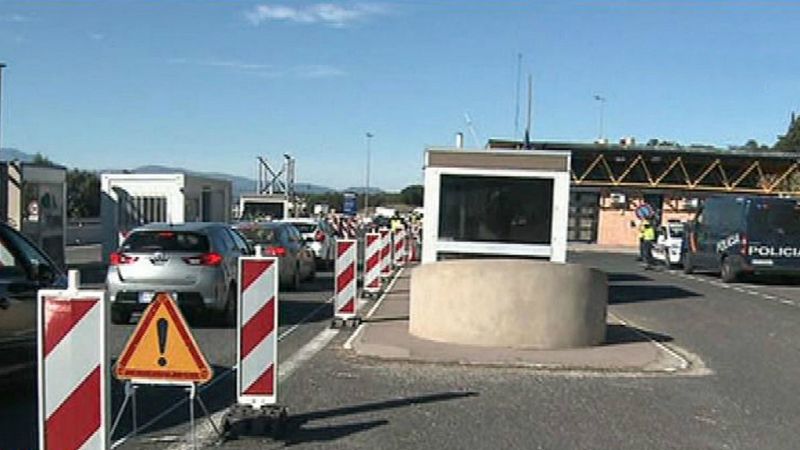 Boletines RNE - El Gobierno refuerza la frontera con Francia - Escuchar ahora