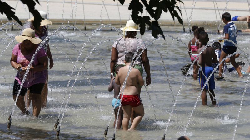 Radio 5 Actualidad - El pasado mes de junio, el más cálido desde que se tienen registros - Escuchar ahora