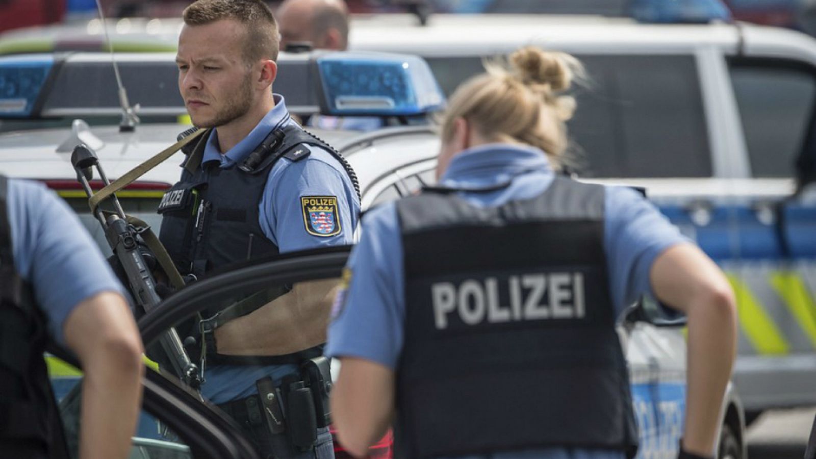 Diario de las 2 - Alemania plantea la creación de una nueva fuerza de seguridad para combatir el terrorismo - Escuchar ahora