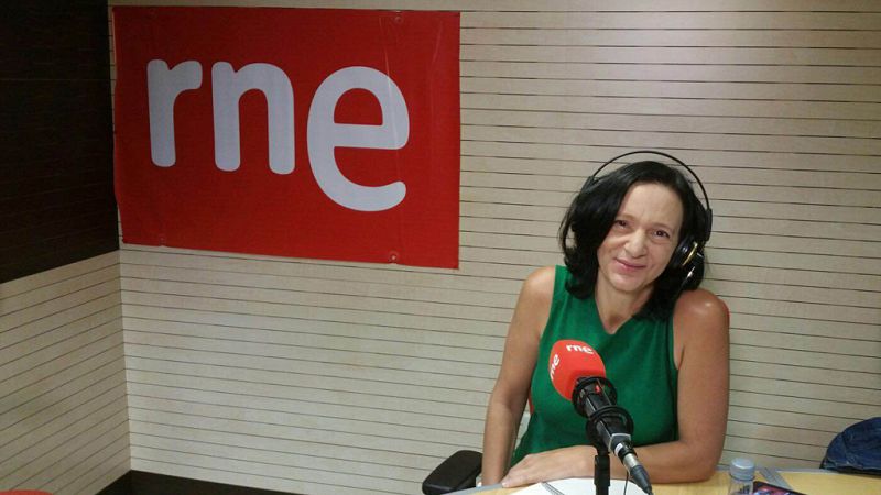 Las mañanas de RNE - Carolina Bescansa insiste en pedir iniciativa al PSOE - Escuchar ahora