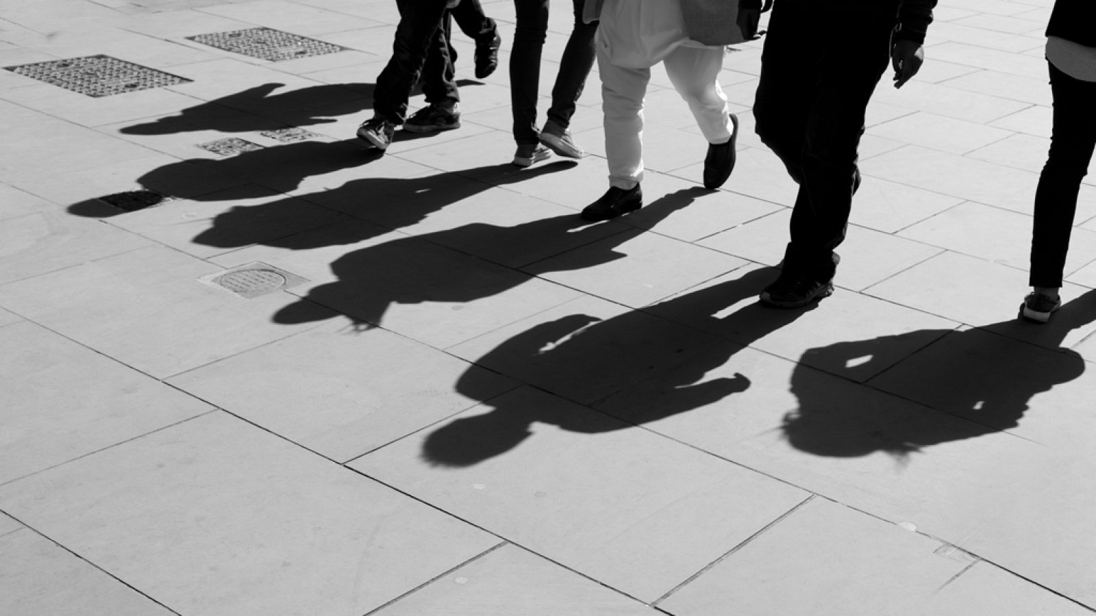 Documentales-Máster - Derribando fronteras: un día con los inmigrantes en Madrid - 07/08/16 - Escuchar ahora