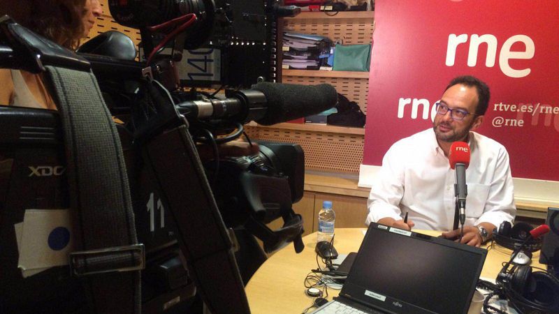 Las mañanas de RNE - Hernando insiste en que el PSOE no se moverá del no: "Créannos" - Escuchar ahora