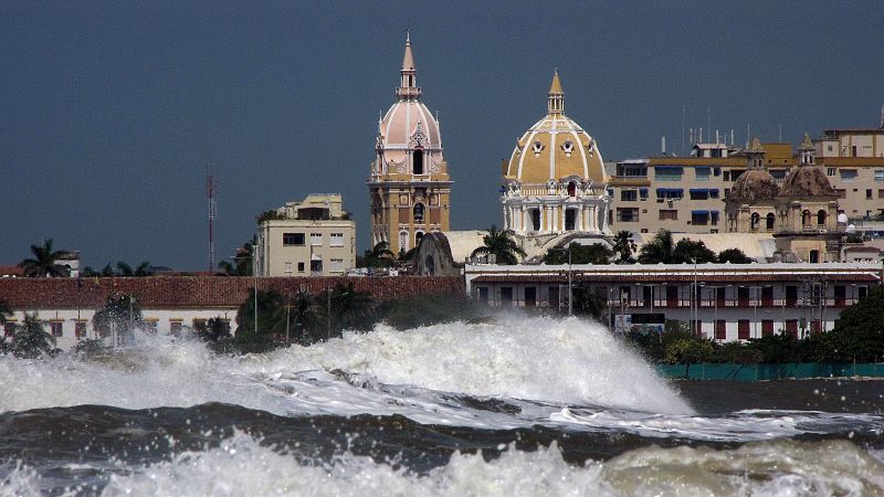  América hoy - XXV Cumbre Iberoamericana: 'Juventud, Emprendimiento y Educación' - 25/10/16 - escuchar ahora