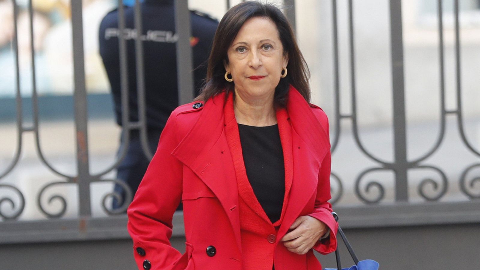 Las mañanas de RNE - Margarita Robles insiste en que ha sido coherente - Escuchar ahora