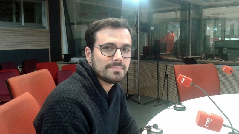 24 horas - Alberto Garzón (IU): "El motín oligárquico en el PSOE se ha reflejado en el CIS"- 07/11/16 - Escuchar ahora
