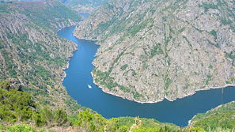  Marca España - Monasterios y cañones fluviales en la Ribeira Sacra - escuchar ahora