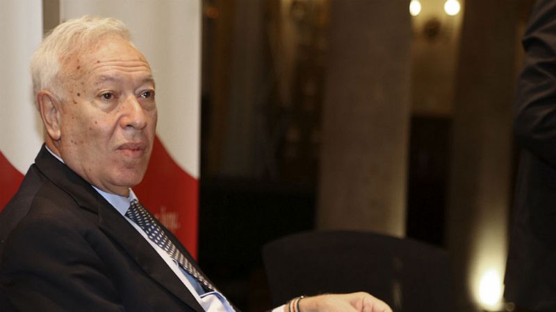 Las mañanas de RNE - García-Margallo: "La muerte de Castro no va a alterar la vida en Cuba porque el traspaso de poder ya estaba hecho" - Escuchar ahora