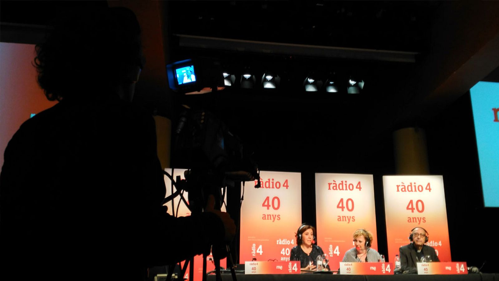 Amics i coneguts - 40ràdio des del Liceu 1a hora