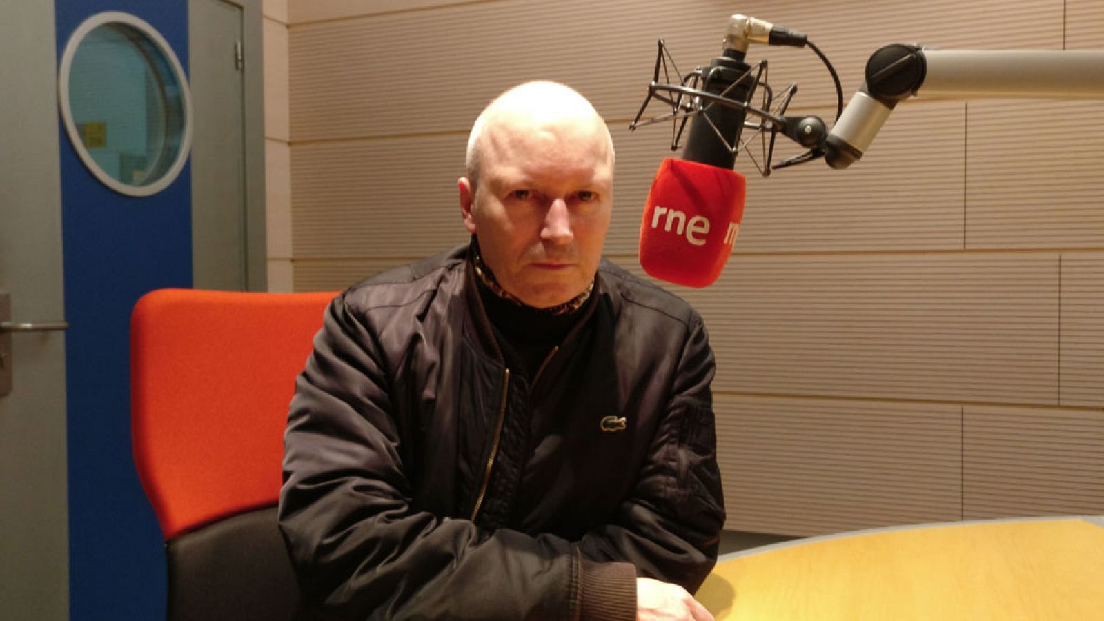 Gente despierta - Nacho Canut inmortaliza su gira por México con Alaska en el libro de fotos 'Mx Ultra' - Escuchar ahora