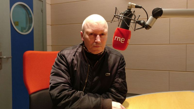 Gente despierta - Nacho Canut inmortaliza su gira por México con Alaska en el libro de fotos 'Mx Ultra' - Escuchar ahora