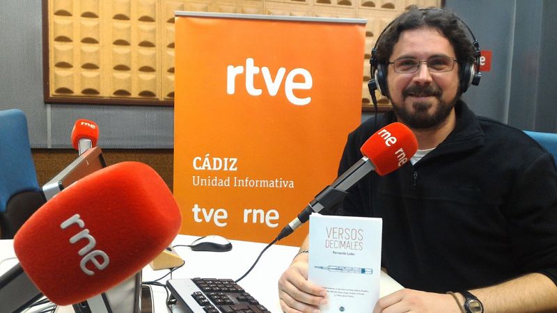 Gente despierta - Fernando Lobo nos presenta su segundo libro de poemas, 'Versos decimales' - Escuchar ahora