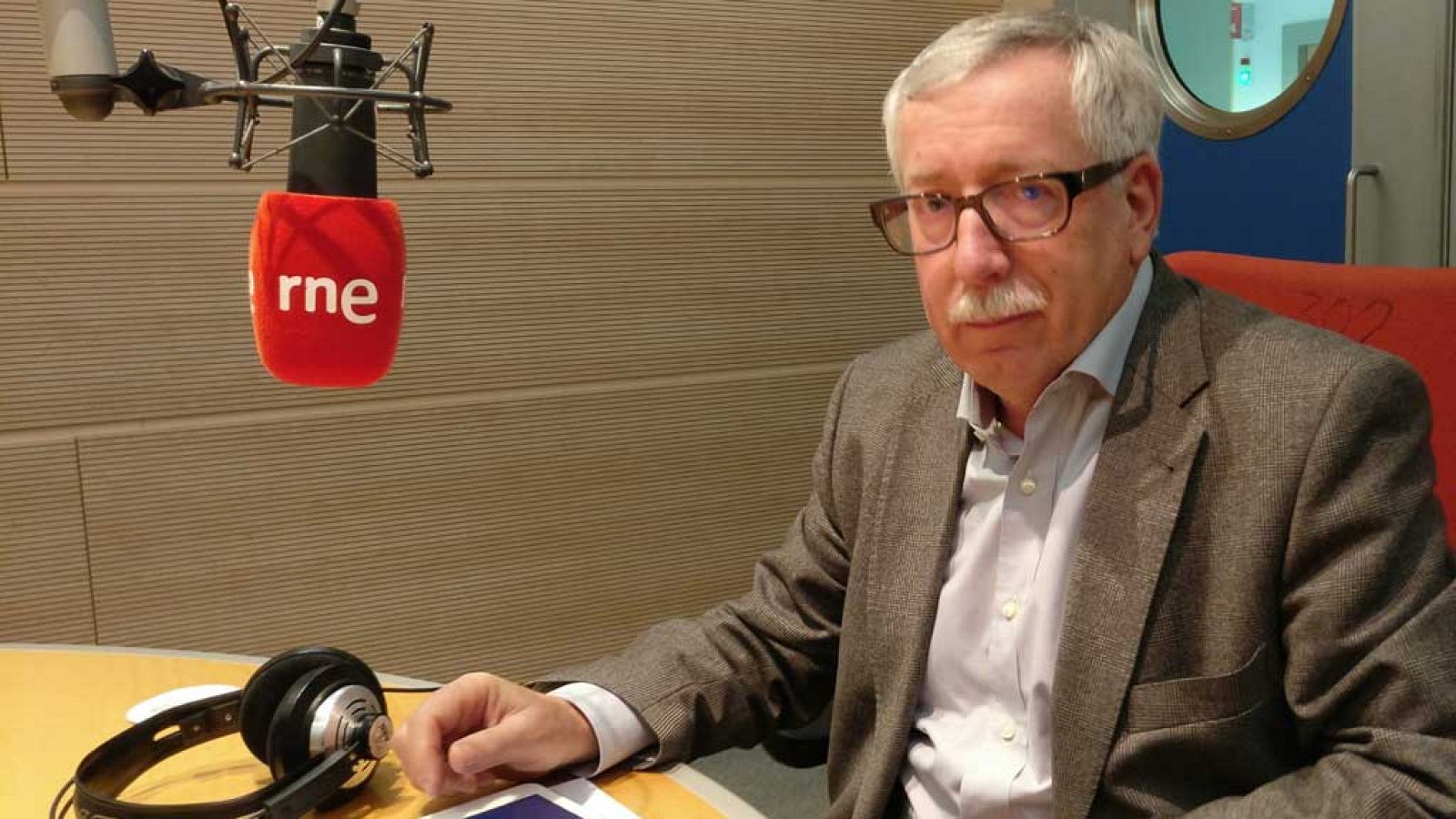 Gente despierta - La función de los sindicatos en la actualidad según Ignacio Fernández Toxo - Escuchar ahora