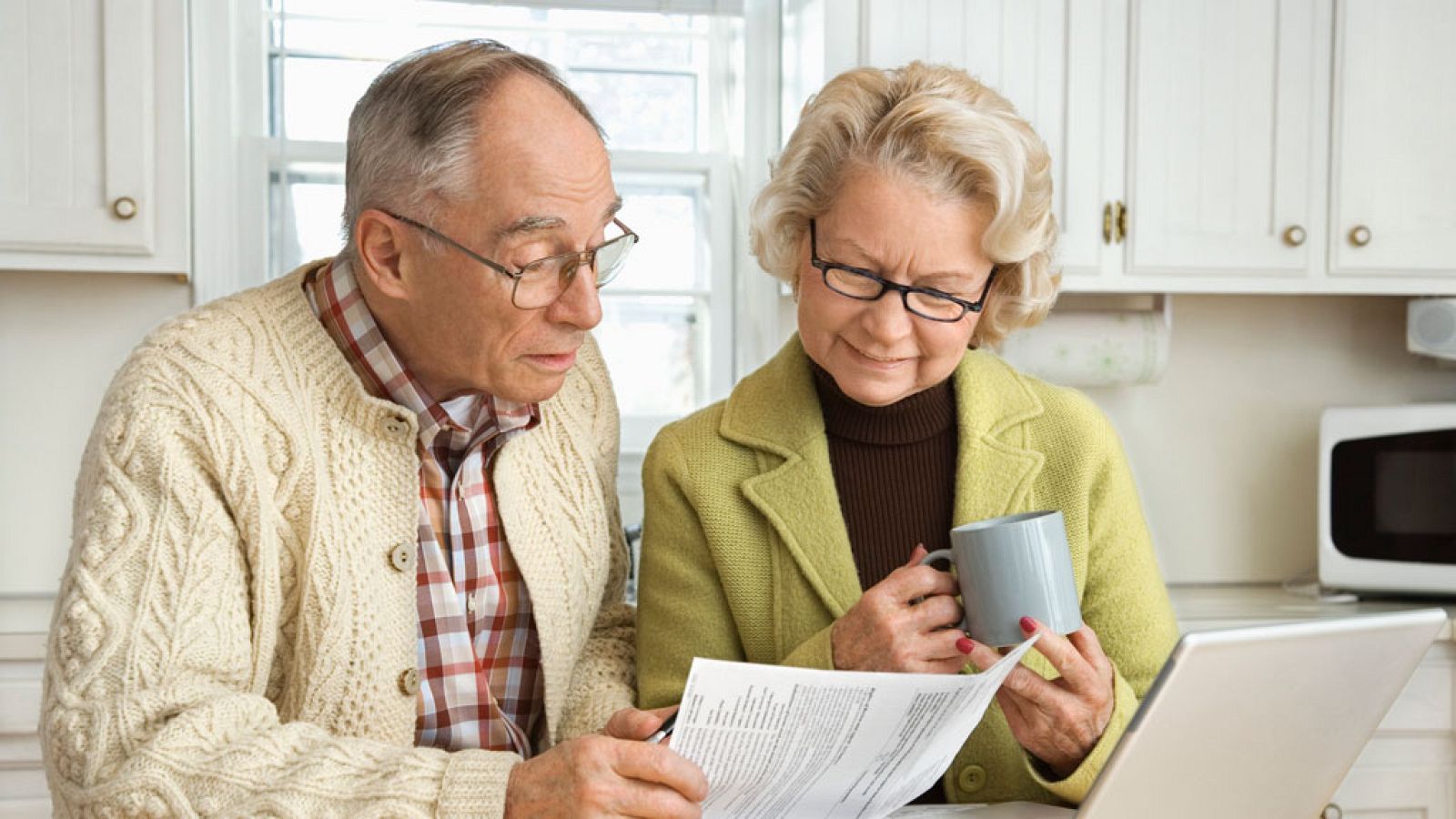 Diez minutos bien empleados - La brecha de género ¿afecta a las pensiones? - 30/01/17 - Escuchar ahora 