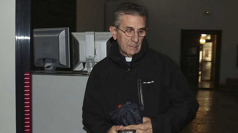 Diario de las 2 - La Fiscalía retira la acusación contra el padre Román por abusos sexuales - Escuchar ahora