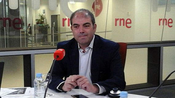 Las mañanas de RNE con Alfredo Menéndez