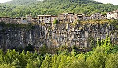 Marca España - La Garrotxa, románico y volcanes