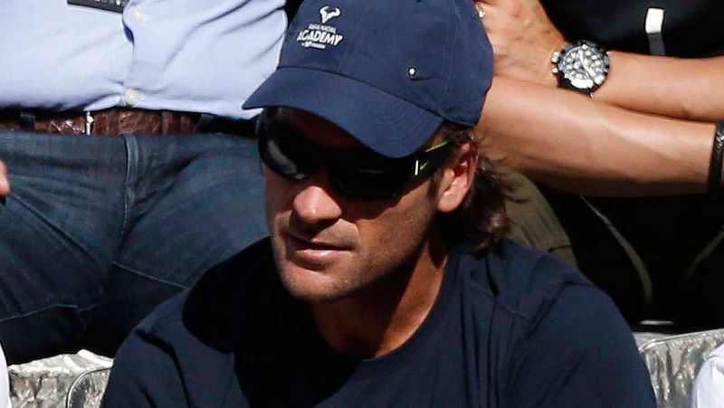 Carlos Moya: "Nos gustan los retos; enfrentar a Federer en tierra hubiera cambiado la tendencia contra el suizo"
